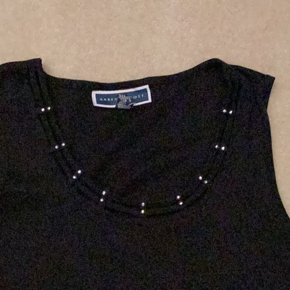 Top - Picture 2 of 3